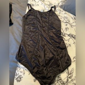 Set of Maidenform shapewear bodysuit and shorts